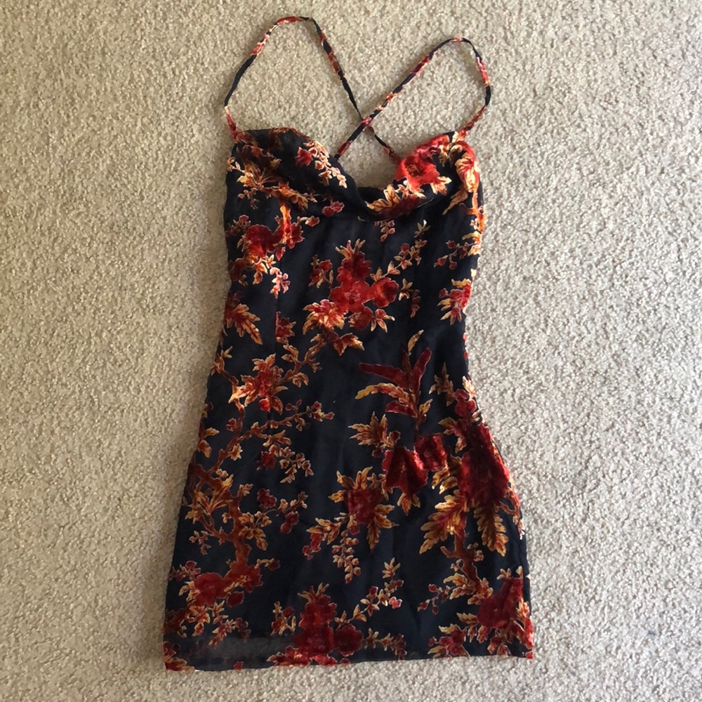 NWT Tiger Mist Floral Mini Dress